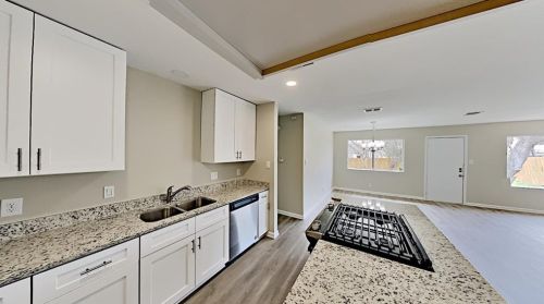 109 Cloudview Dr, Austin TX 78745-5618 exterior