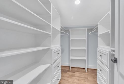 315 Patrick St, Alexandria VA 22314-2443 exterior