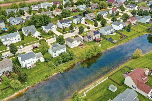 1011 Belden Way, Joliet IL 60435-0404 exterior