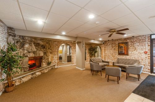 7525 Lawrence Ave, Chicago IL  60706-3492 exterior