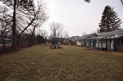 6620 Range Line Rd, Milwaukee WI 53209-2621 exterior