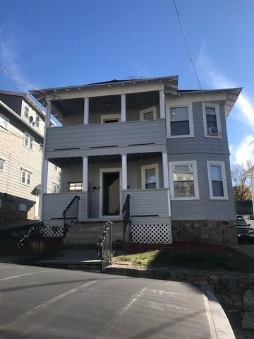 60 Fairlawn Ave, Woonsocket, RI 02895-1010