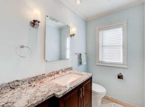 7765 Thorndale Ave, Chicago IL 60631-2351 exterior