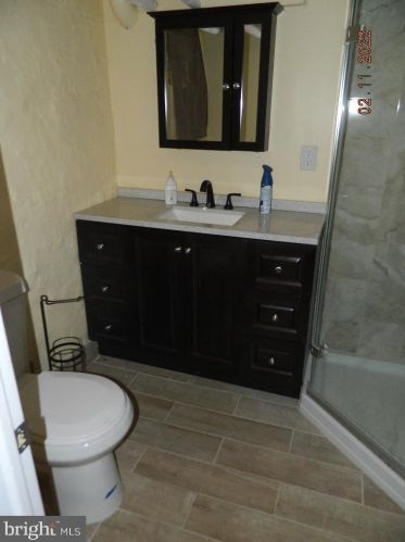 34 Dean Ave, Trenton NJ 08618-5201 exterior