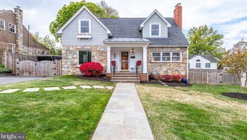 6218 29th St, Arlington, VA 22207-1117