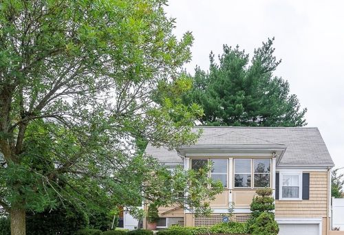 40 Kimball St, Providence, RI 02908-4012