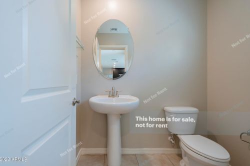 3912 79th Dr, Phoenix AZ  85043 exterior