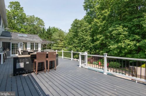 195 Carnoustie Way, Media PA 19063-1856 exterior