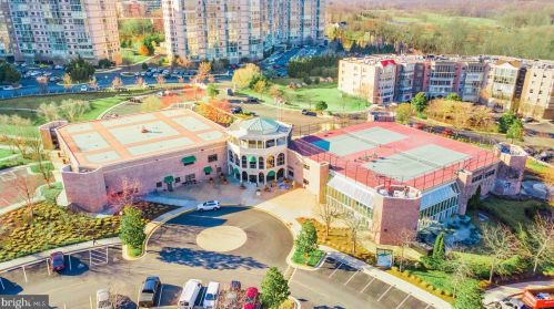 19385 Cypress Ridge Ter, Leesburg VA  20176-5162 exterior