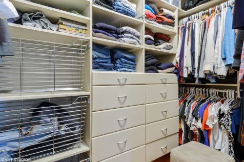 1908 Roscoe St, Chicago IL 60618-6245 exterior