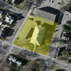 191 Pearl St, Newton MA 02458-1497 aerial view