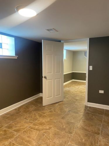 1701 85 St, Chicago IL 60617-2212 exterior