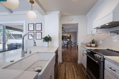 1962 Elinora Dr, Concord CA  94523-2828 exterior