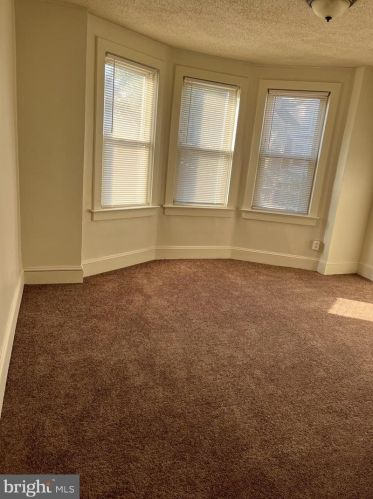 1403 Liberty St, Trenton NJ 08629-2214 exterior