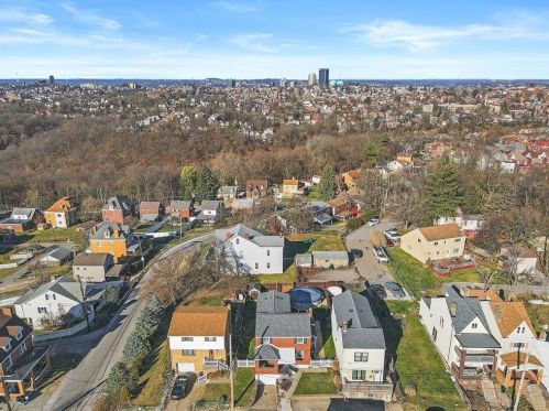 105 Reifert St, Pittsburgh, PA 15210-3335