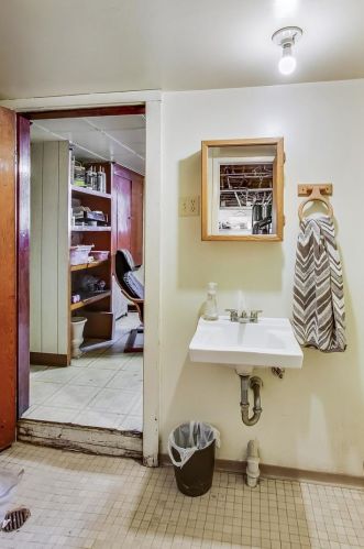 2501 Superior St, Chicago IL 60644-1326 exterior