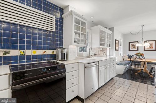 440 Berwyn Baptist Rd, Berwyn PA 19312-1447 exterior