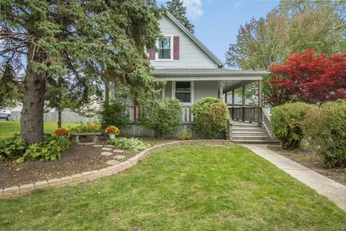 7640 Clarke St, Milwaukee, WI 53213-1112