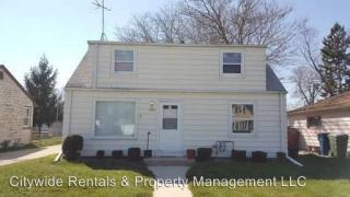 4869 62nd St, Milwaukee WI  53218-4114 exterior