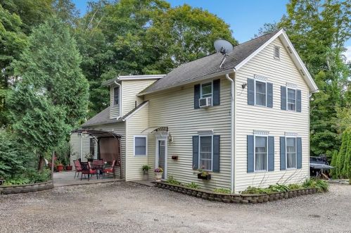 17 Hull Pl, Seymour, CT 06483-3342