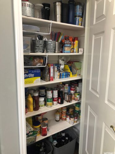 341 Ln Vera Ln, Sandy UT 84094 exterior