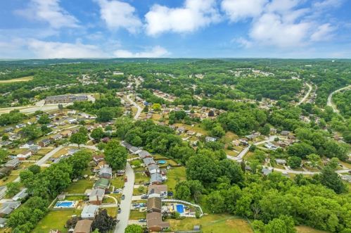 165 Conneaut Dr, Pittsburgh PA 15239-2630 exterior