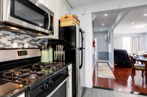 221 Myrtle Ave, Irvington NJ  07111-2657 exterior