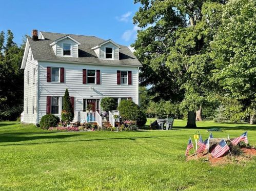 350 Hill Ave, Montgomery, NY 12549-2032