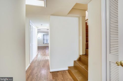 309 K St, Washington DC  20003-3452 exterior