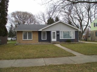 3354 65th St, Milwaukee, WI 53219-4207
