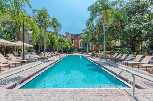 2411 Horatio St, Tampa FL 33609-3367 exterior