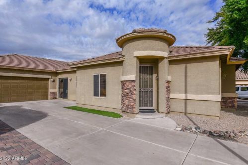 7830 15th Way, Phoenix, AZ 85042-6734
