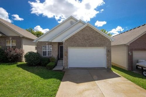 3819 Lochdale Ter, Lexington KY  40514-1772 exterior