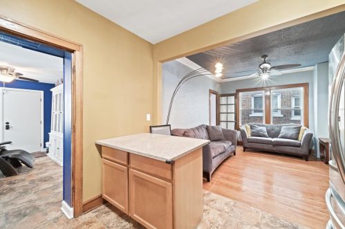 2019 19 Ave, Broadview IL 60153-1723 exterior