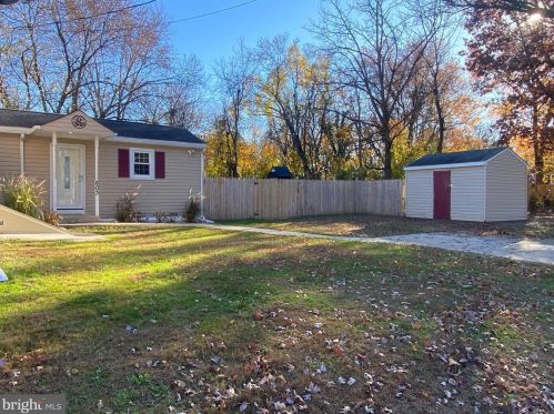 803 10th St, New Castle, DE 19720-4909