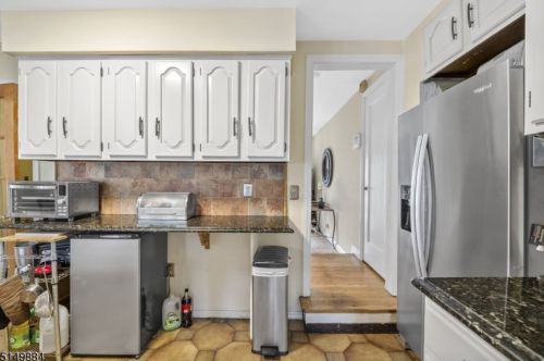 110 Blauvelt St, Teaneck NJ 07666-3862 exterior