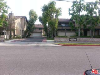 18832 Hatteras St, Los Angeles CA  91356-1369 exterior