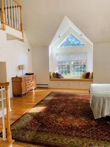 34 Gln Ave, Norwalk CT 06850-1835 exterior