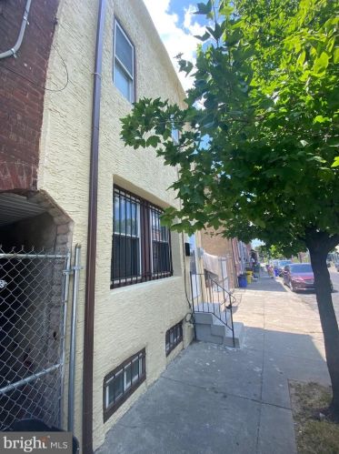 434 Emerald St, Camden NJ  08104-1355 exterior