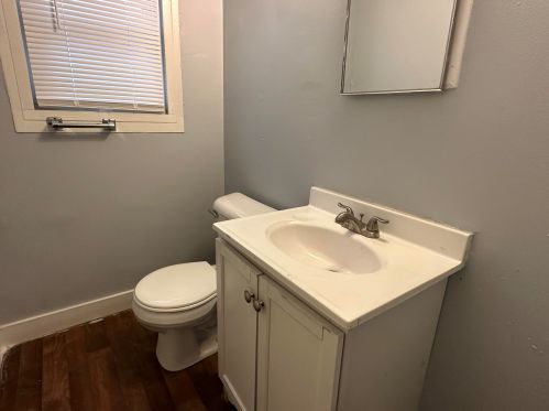 216 Center St, Milwaukee WI  53212-2841 exterior