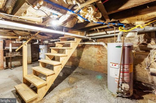 128 High St, Hanover PA 17331-3922 exterior