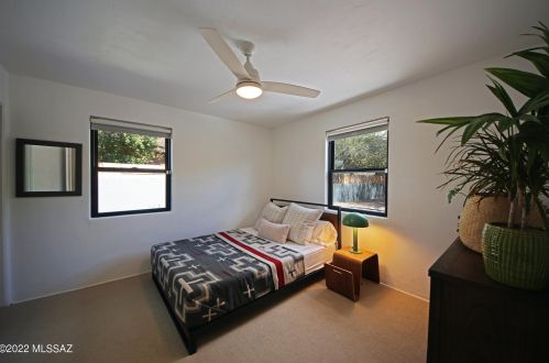 4122 Holmes St, Tucson AZ 85710-3149 exterior