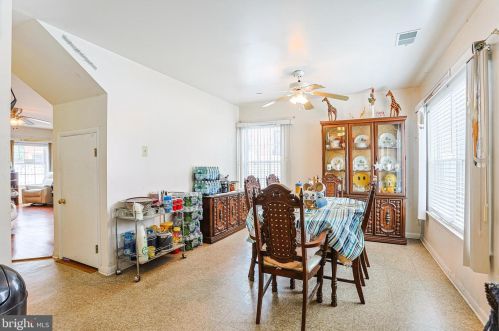 1537 19 St, Philadelphia PA 19121-4120 exterior