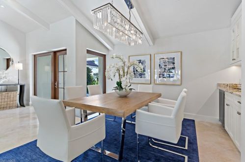 253 Conners Ave, Naples FL 34108-2124 exterior