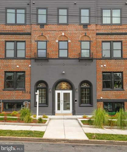 839 Kennedy St, Washington DC  20011-2933 exterior