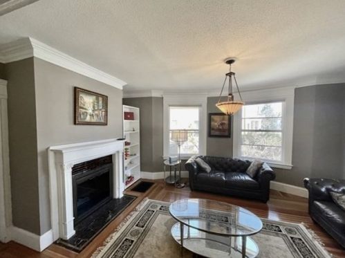 42 Spruceland Ave, Springfield, MA 01108-2528