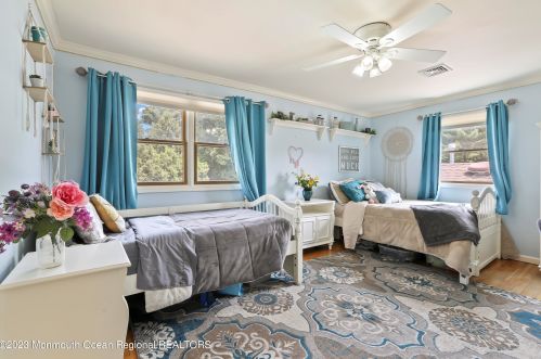 3 Georgian Bay Dr, Morganville NJ 07751-1352 exterior