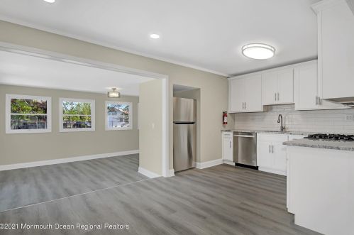 13 Monterey Dr, Hazlet NJ  07730-2143 exterior