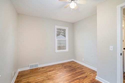 5134 Keyes Dr, Kalamazoo MI  49004-2614 exterior