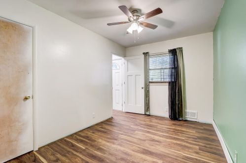 7812 Herbert Ave, Milwaukee WI  53218-3718 exterior